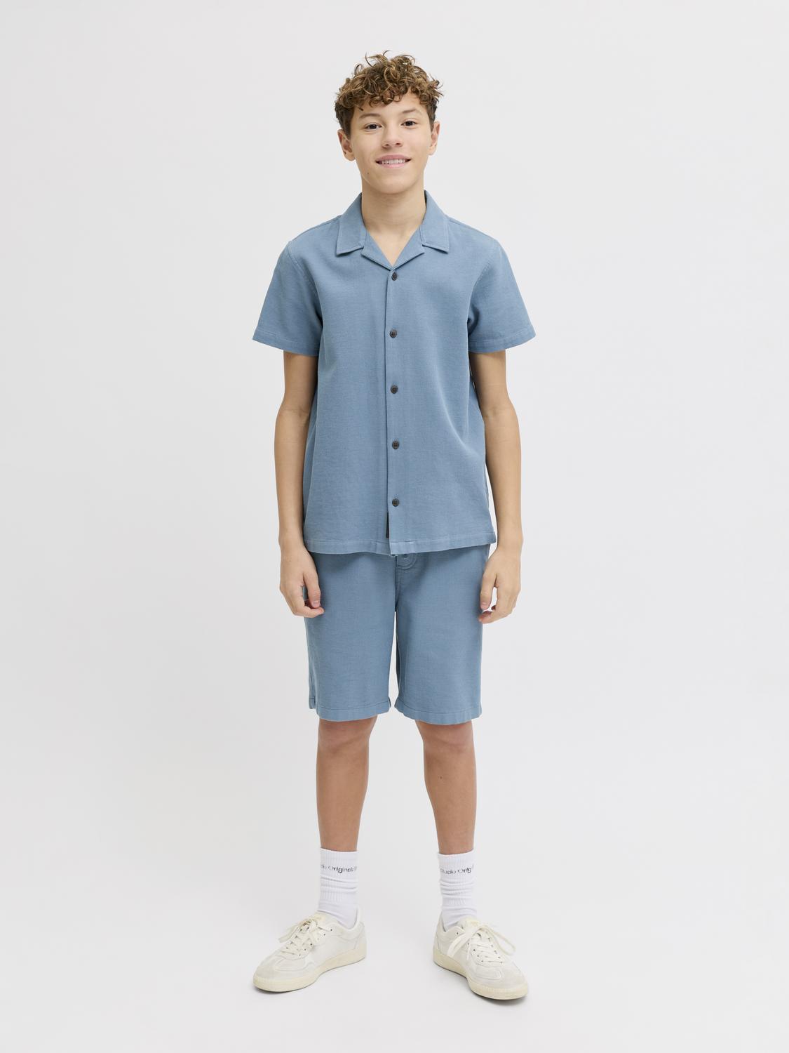 model_shot-front_full